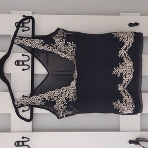 Wacoal Black and Cream Lace Slimming Camisole XL